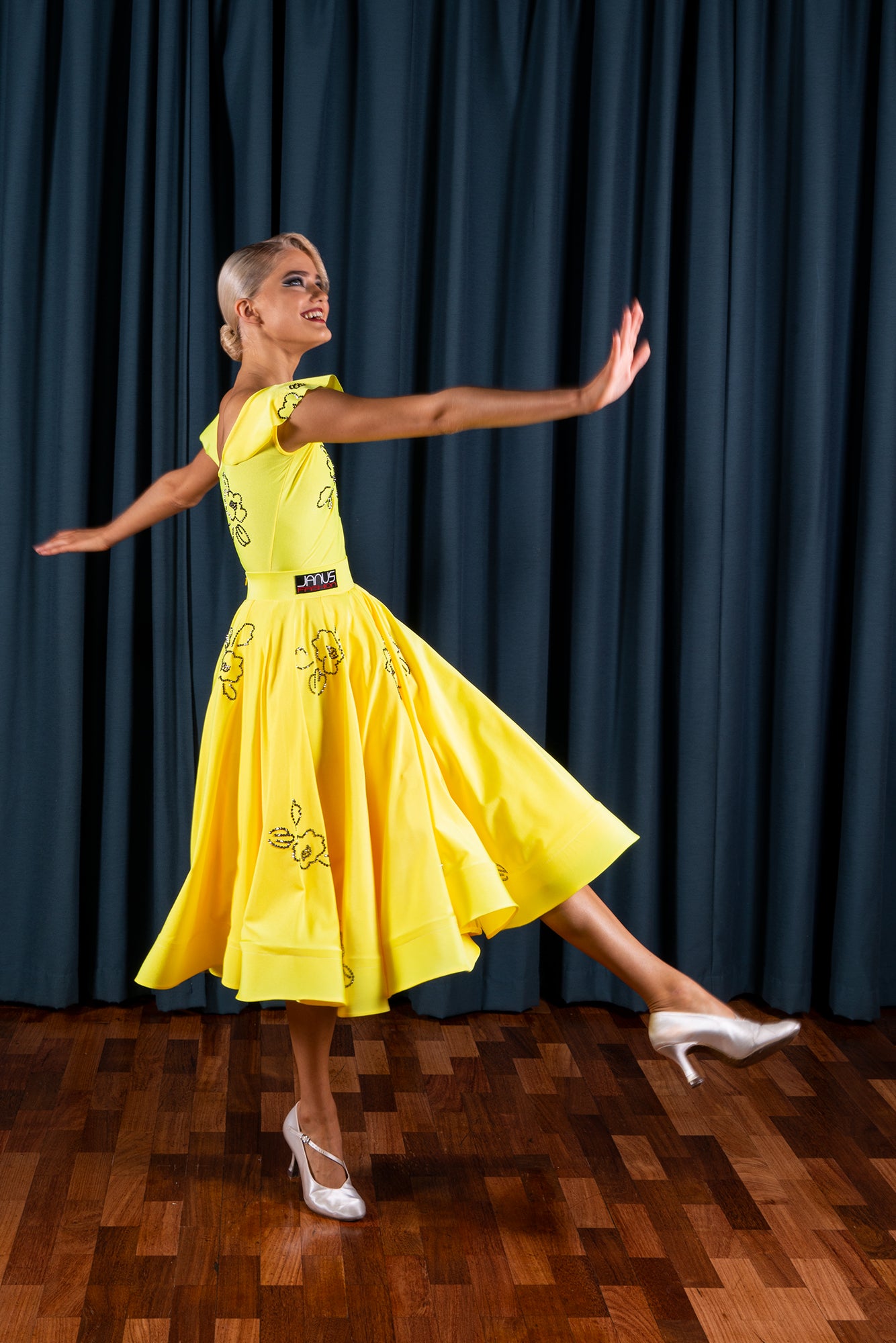 "La La Land" ballroom outfit