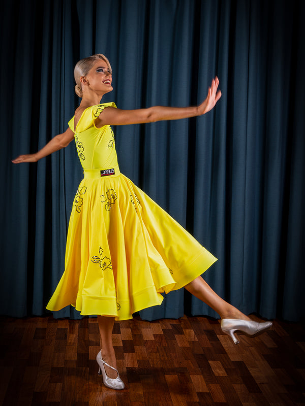 "La La Land" Dance Show outfit | Janus Fashion