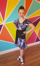 Load image into Gallery viewer, Dress with leopard print frill